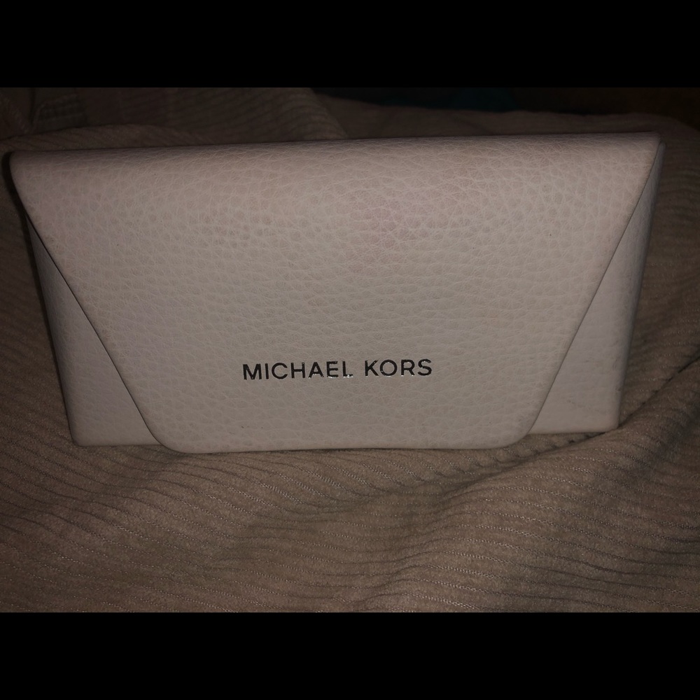Authentic Tan Michael Kors Sunglasses - Picture 8 of 9